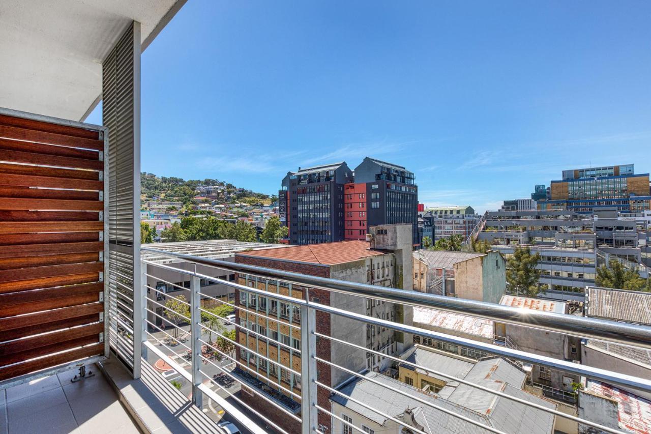 Backup-Powered Trendy City Balcony Apartment Cape Town Exterior photo